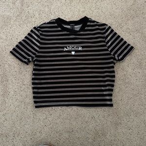 Cropped graphic shirt